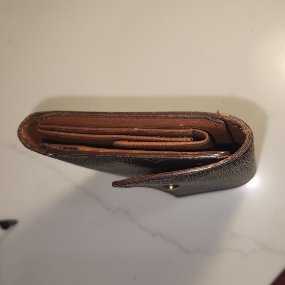 Louis Vuitton Monogram Wallet Bundle with COA - Picture 12 of 16